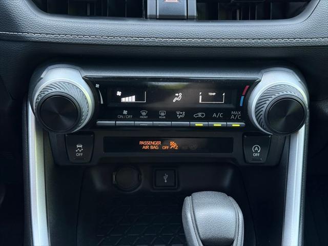 Photo of 2022 White Toyota RAV4