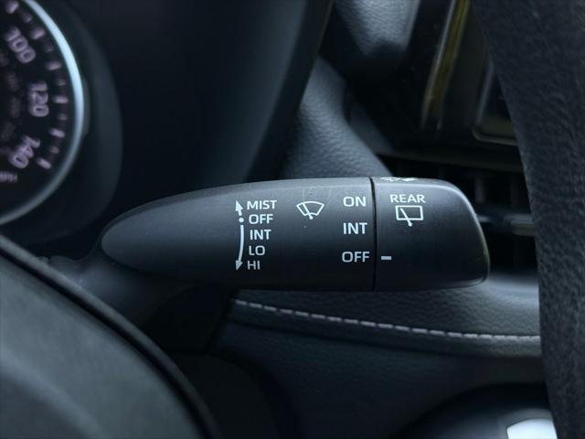 Photo of 2022 White Toyota RAV4