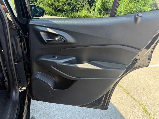 Photo of 2025 Mosaic Black Metallic Chevrolet Trax