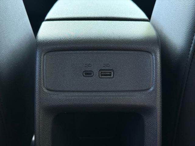 Photo of 2025 Mosaic Black Metallic Chevrolet Trax
