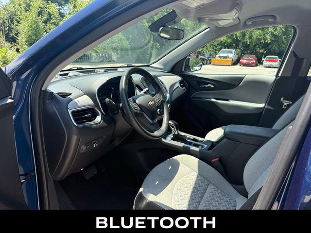 Photo of 2022 Blue Glow Metallic Chevrolet Equinox