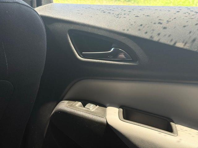 Photo of 2022 Blue Glow Metallic Chevrolet Equinox