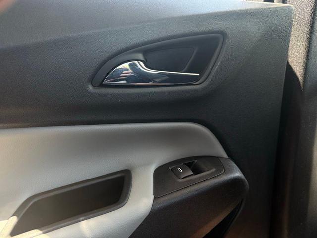 Photo of 2022 Blue Glow Metallic Chevrolet Equinox