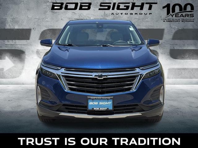 Photo of 2022 Blue Glow Metallic Chevrolet Equinox