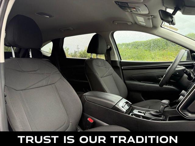 Photo of 2022 Shimmering Silver Hyundai TUCSON