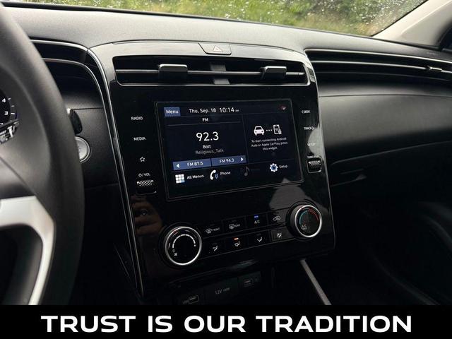 Photo of 2022 Shimmering Silver Hyundai TUCSON