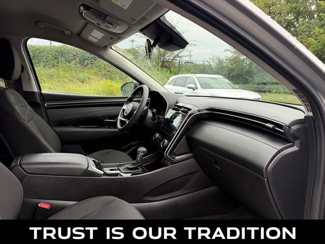 Photo of 2022 Shimmering Silver Hyundai TUCSON