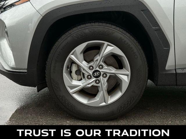 Photo of 2022 Shimmering Silver Hyundai TUCSON