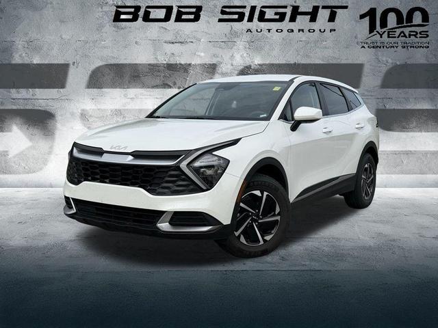 Photo of 2023 Snow White Pearl Kia Sportage Hybrid