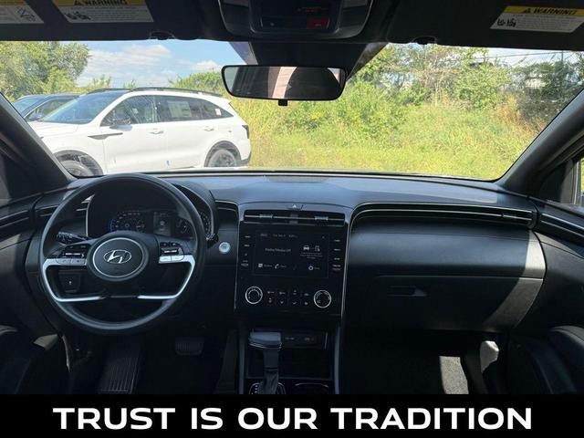 Photo of 2023 Hampton Gray Hyundai SANTA CRUZ