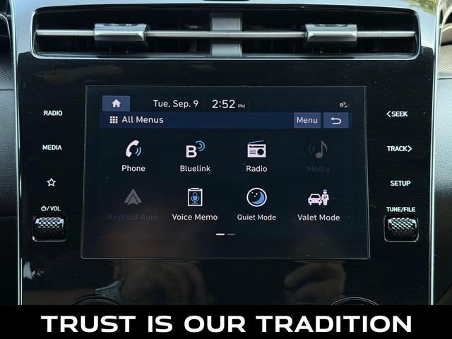 Photo of 2023 Hampton Gray Hyundai SANTA CRUZ
