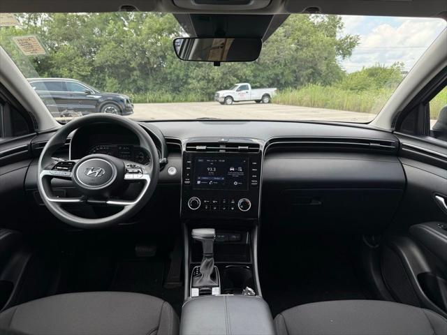 Photo of 2022 Shimmering Silver Hyundai TUCSON