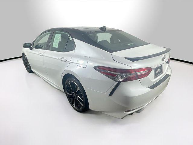Photo of 2019 Midnight Black Metallic Toyota Camry