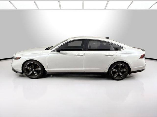 Photo of 2024 Platinum White Pearl Honda Accord Hybrid