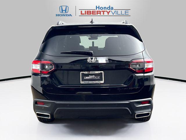 Photo of 2025 Crystal Black Honda Pilot