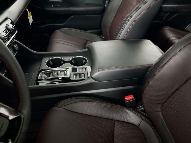 Photo of 2025 Crystal Black Honda Pilot
