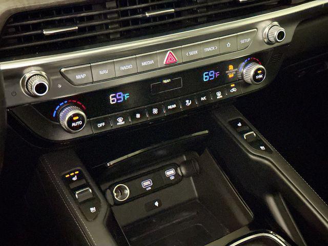 Photo of 2022 Gravity Grey Kia Telluride