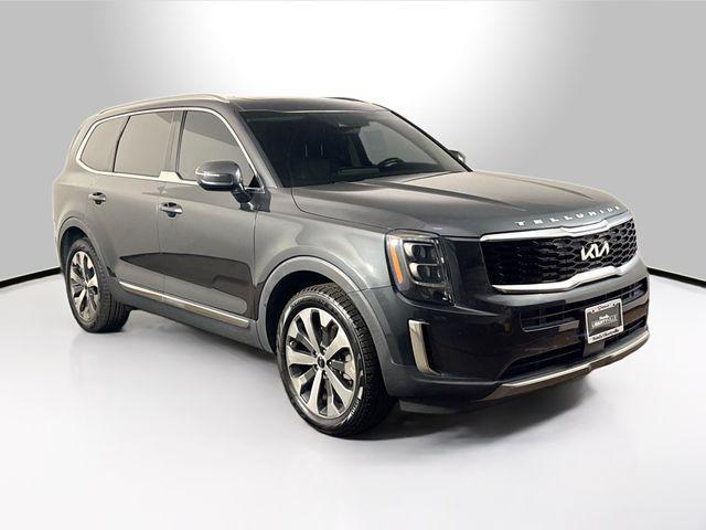 Photo of 2022 Gravity Grey Kia Telluride