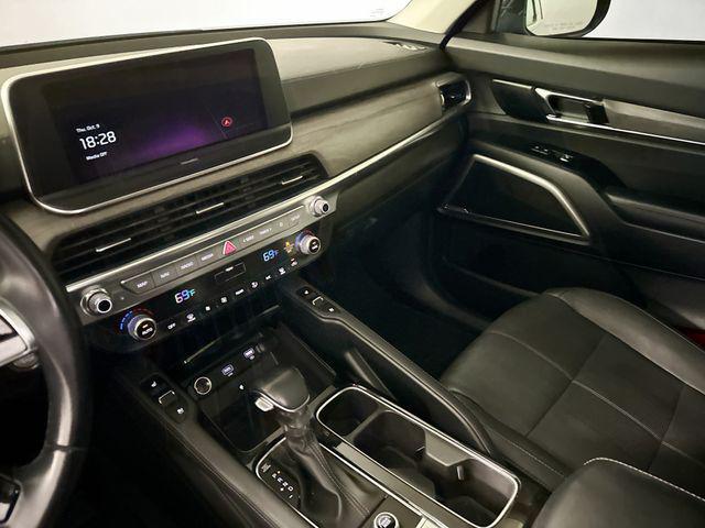 Photo of 2022 Gravity Grey Kia Telluride