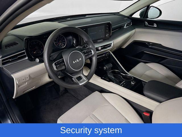 Photo of 2022 Gravity Gray Kia K5