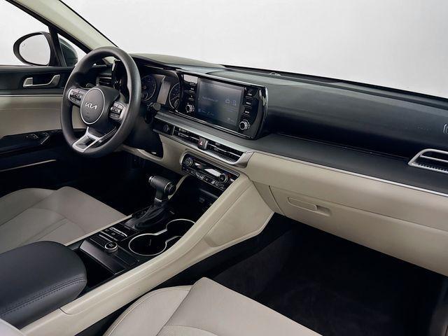 Photo of 2022 Gravity Gray Kia K5