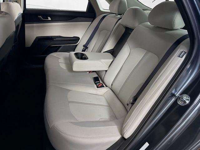 Photo of 2022 Gravity Gray Kia K5