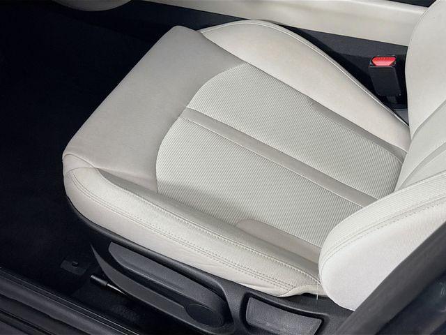 Photo of 2022 Gravity Gray Kia K5