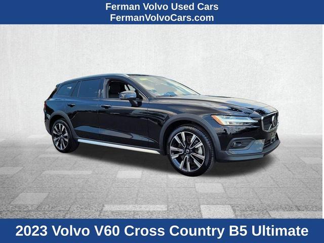 2023 Volvo V60 Cross Country