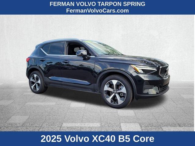 2025 Volvo XC40