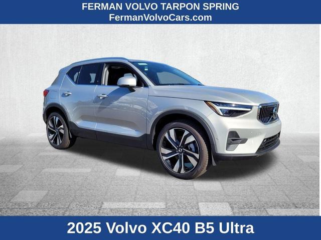 2025 Volvo XC40