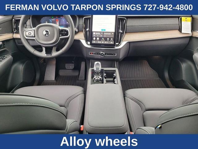 Photo of 2025 Vapour Grey Volvo XC90