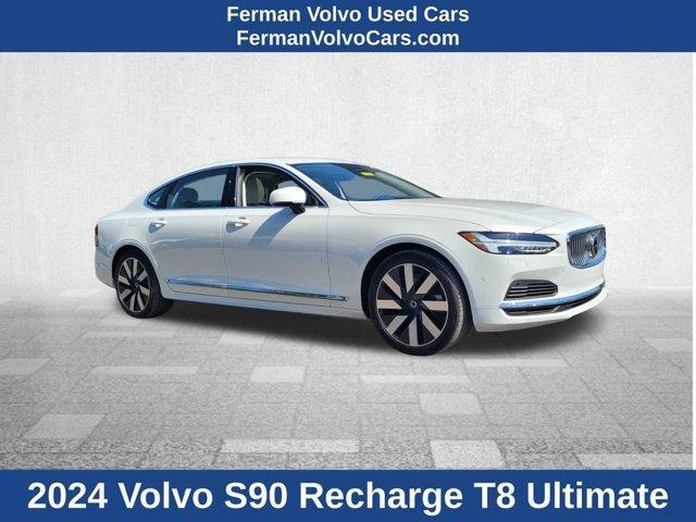 2024 Volvo S90 Recharge Plug-in Hybrid