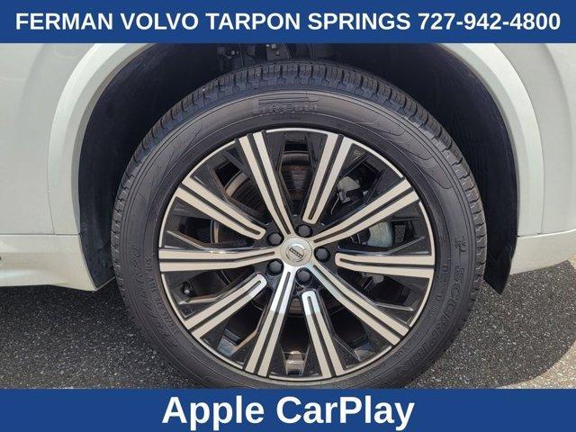 Photo of 2025 Crystal White Volvo XC90