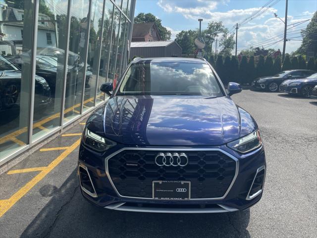 Photo of 2025 Navarra Blue Metallic Audi Q5