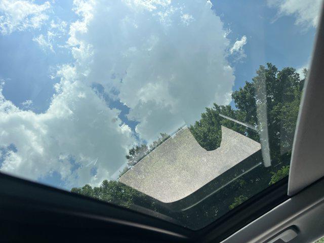 Photo of 2025 GLACIER WHITE Audi Q5