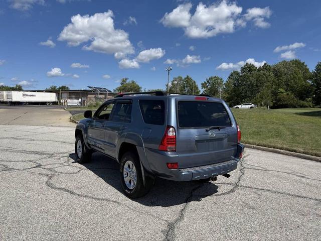 Photo of 2004 Pacific Blue Metallic Toyota 4Runner