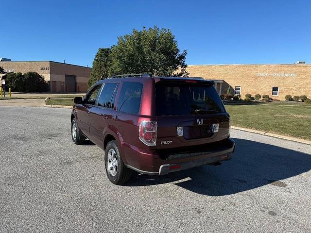Photo of 2008 Dark Cherry Pearl Honda Pilot