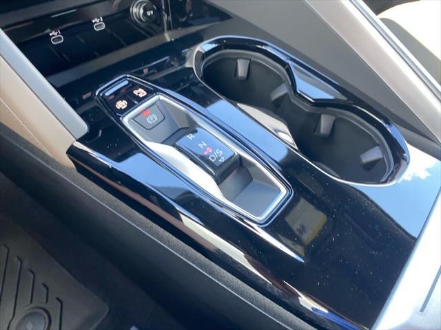 Photo of 2025 Mythos Black Metallic Audi Q5