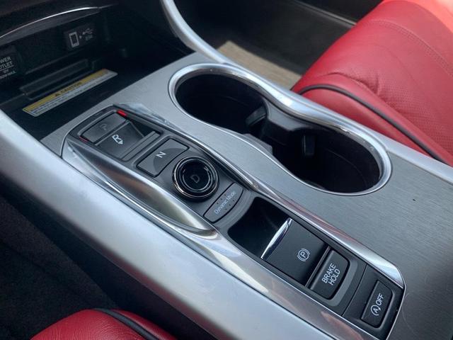 Photo of 2018 Bellanova White Pearl Acura TLX