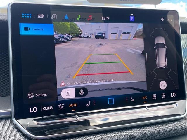 Photo of 2025 Silver Metallic Volkswagen Tiguan