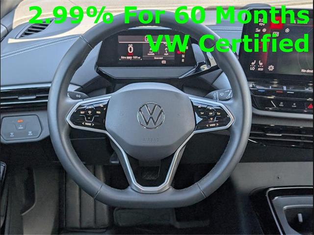 Photo of 2024 Silver Mist Metallic Volkswagen ID.4