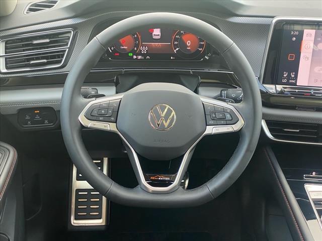 Photo of 2025 Pure Gray Volkswagen Atlas