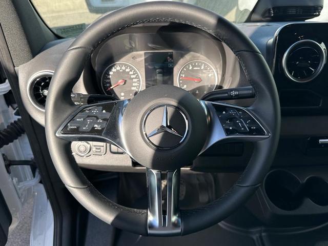 Photo of 2025 Arctic White Mercedes-Benz Sprinter 2500