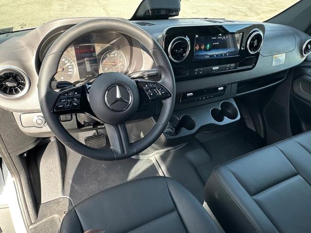 Photo of 2025 Arctic White Mercedes-Benz Sprinter 2500
