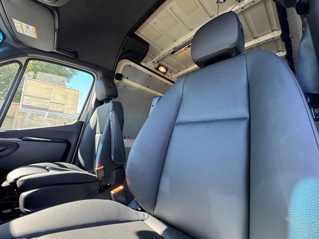 Photo of 2025  Mercedes-Benz Sprinter 2500