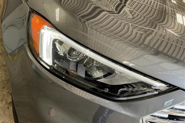 Photo of 2023 Gray Metallic Ford Edge