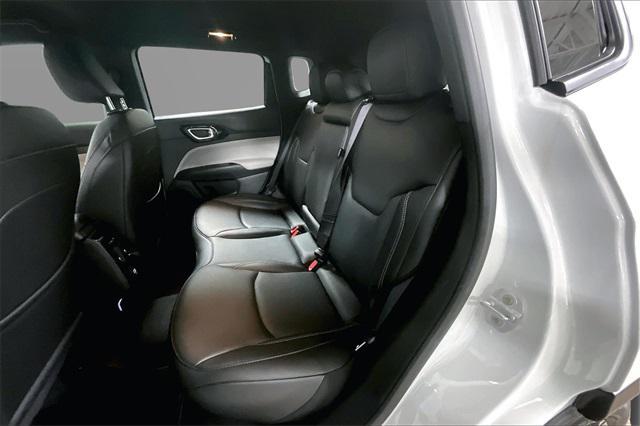 Photo of 2025 Bright White Clearcoat Jeep Compass
