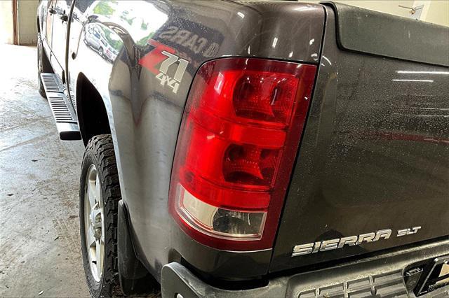 Photo of 2011 Midnight Blue Metallic GMC Sierra 2500