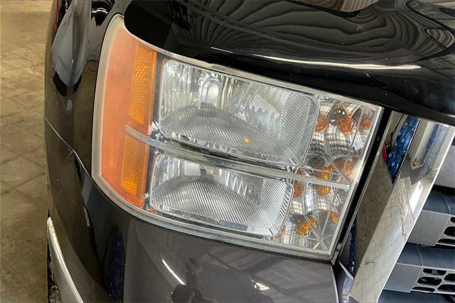 Photo of 2011 Midnight Blue Metallic GMC Sierra 2500