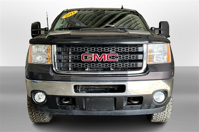 Photo of 2011 Midnight Blue Metallic GMC Sierra 2500
